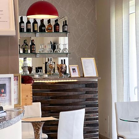 Hotel Rossovino Como Luaran gambar