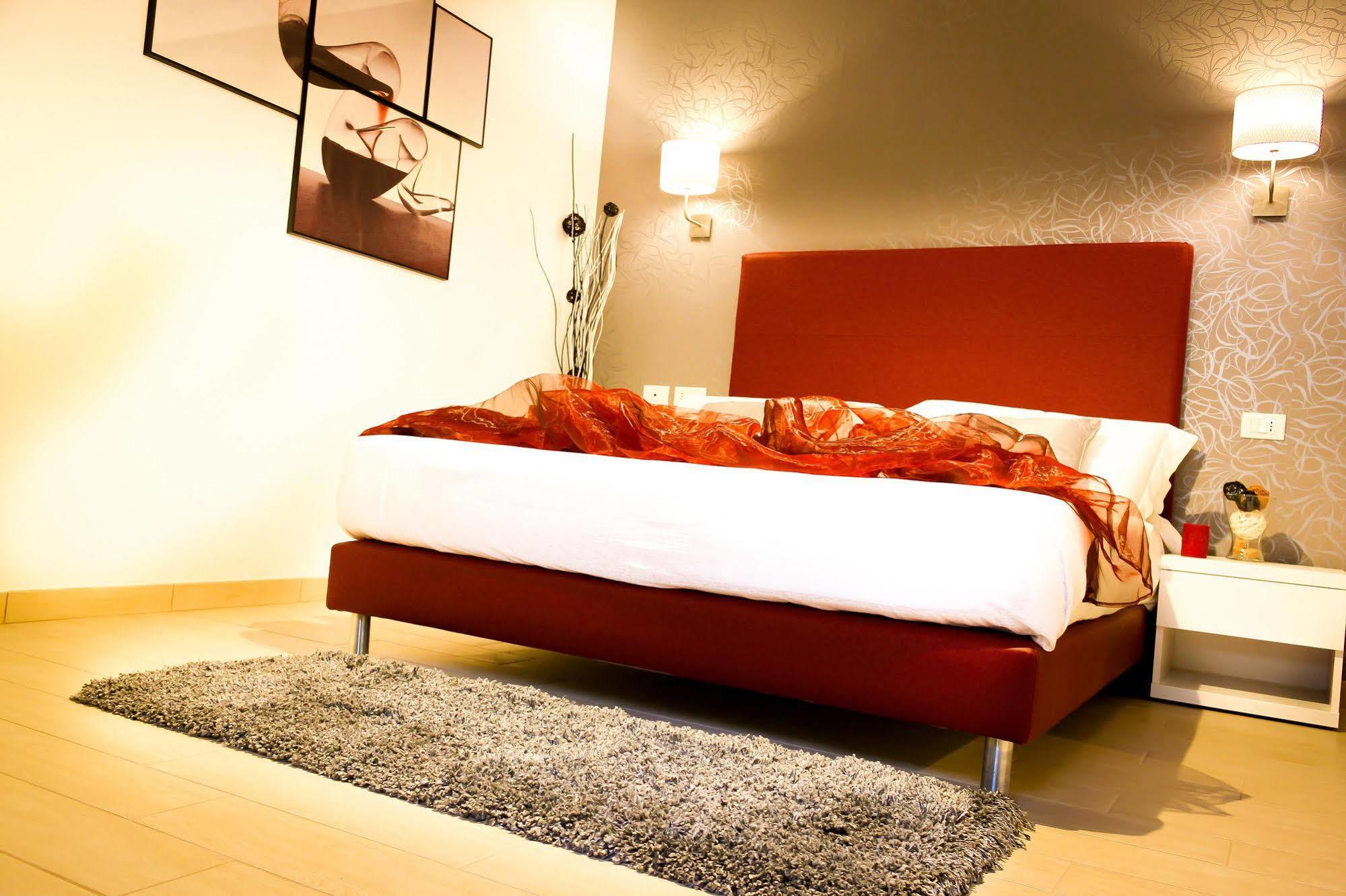 Hotel Rossovino Como Luaran gambar