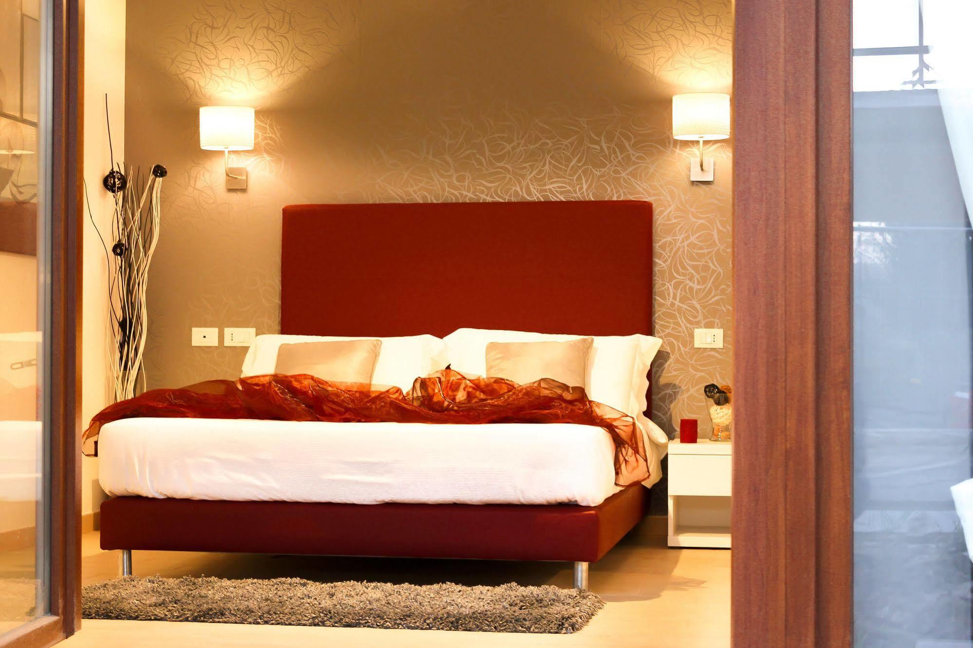 Hotel Rossovino Como Luaran gambar
