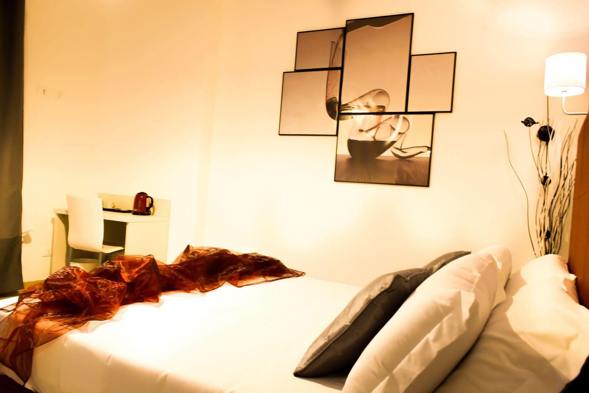 Hotel Rossovino Como Luaran gambar